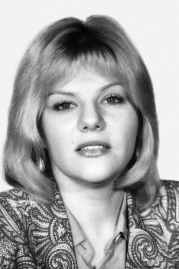 Александра Захарова смотреть бесплатно в нашем онлайн-кинотеатре Tvigle.ru