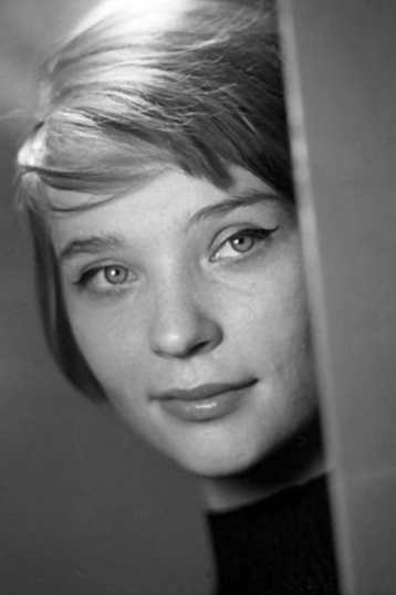 Светлана Светличная смотреть бесплатно в нашем онлайн-кинотеатре Tvigle.ru