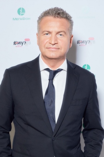 Леонид Агутин смотреть бесплатно в нашем онлайн-кинотеатре Tvigle.ru