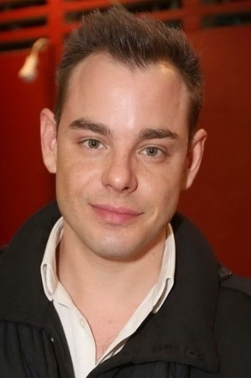 Сергей Чирков смотреть бесплатно в нашем онлайн-кинотеатре Tvigle.ru