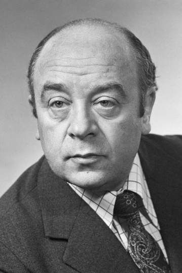 Леонид Броневой смотреть бесплатно в нашем онлайн-кинотеатре Tvigle.ru