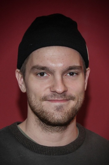 Никита Волков смотреть бесплатно в нашем онлайн-кинотеатре Tvigle.ru