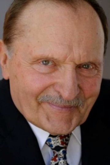 Евгений Лазарев смотреть бесплатно в нашем онлайн-кинотеатре Tvigle.ru