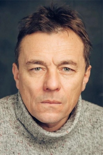 Олег Васильков смотреть бесплатно в нашем онлайн-кинотеатре Tvigle.ru