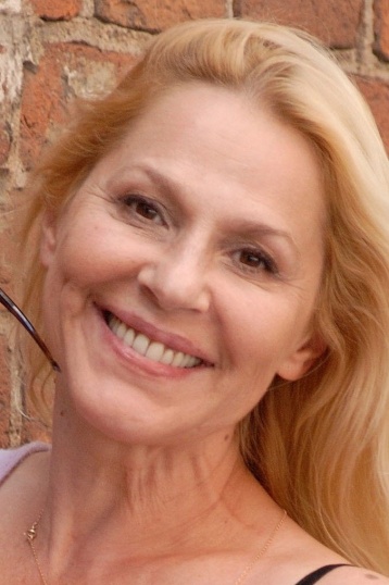 Анна Каменкова смотреть бесплатно в нашем онлайн-кинотеатре Tvigle.ru