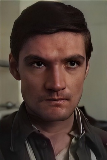 Владимир Симонов смотреть бесплатно в нашем онлайн-кинотеатре Tvigle.ru