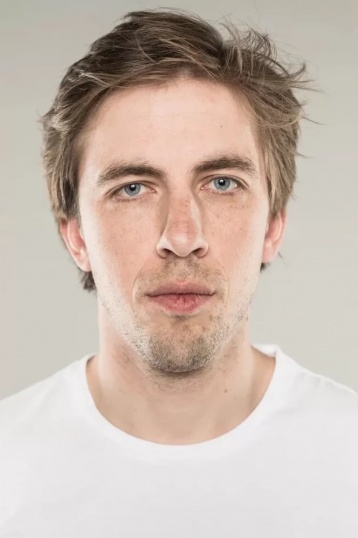 Александр Паль смотреть бесплатно в нашем онлайн-кинотеатре Tvigle.ru