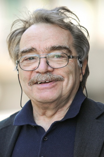 Александр Адабашьян смотреть бесплатно в нашем онлайн-кинотеатре Tvigle.ru