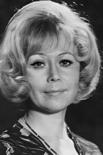 Светлана Немоляева смотреть бесплатно в нашем онлайн-кинотеатре Tvigle.ru