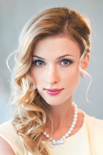 Светлана Иванова смотреть бесплатно в нашем онлайн-кинотеатре Tvigle.ru