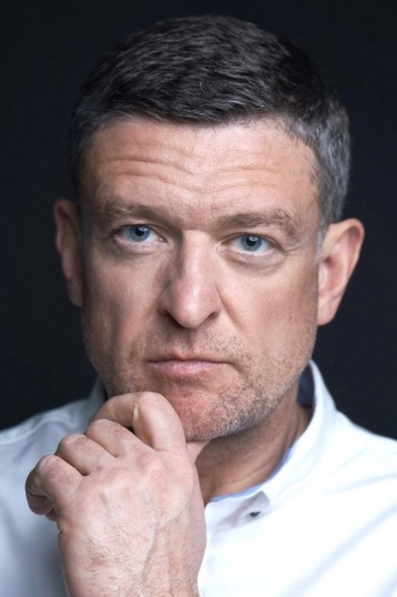 Сергей Комаров смотреть бесплатно в нашем онлайн-кинотеатре Tvigle.ru