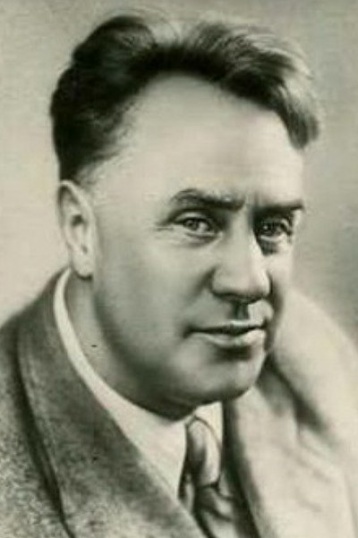 Михаил Жаров смотреть бесплатно в нашем онлайн-кинотеатре Tvigle.ru