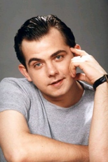 Василий Седых смотреть бесплатно в нашем онлайн-кинотеатре Tvigle.ru