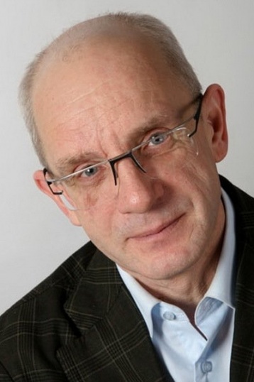 Сергей Петров смотреть бесплатно в нашем онлайн-кинотеатре Tvigle.ru