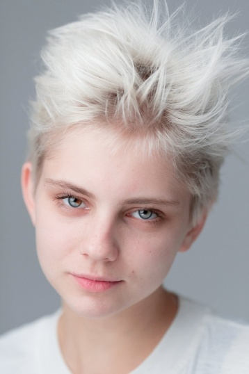 Даша Верещагина смотреть бесплатно в нашем онлайн-кинотеатре Tvigle.ru