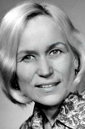 Майя Булгакова смотреть бесплатно в нашем онлайн-кинотеатре Tvigle.ru