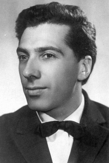 Сергей Юрский смотреть бесплатно в нашем онлайн-кинотеатре Tvigle.ru