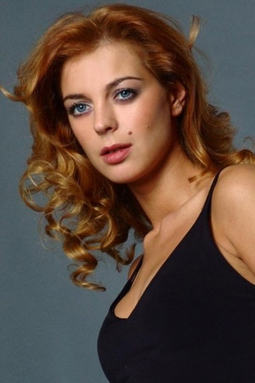 Кристина Кузьмина смотреть бесплатно в нашем онлайн-кинотеатре Tvigle.ru