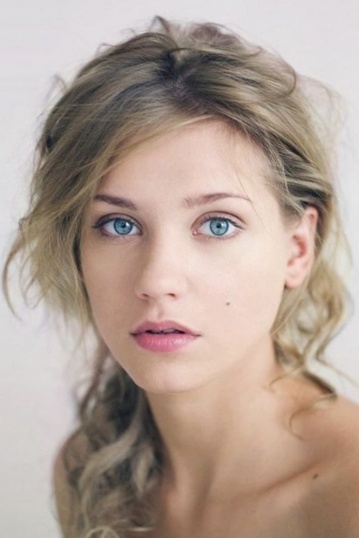 Кристина Асмус смотреть бесплатно в нашем онлайн-кинотеатре Tvigle.ru