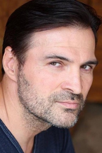 Александр Дьяченко смотреть бесплатно в нашем онлайн-кинотеатре Tvigle.ru