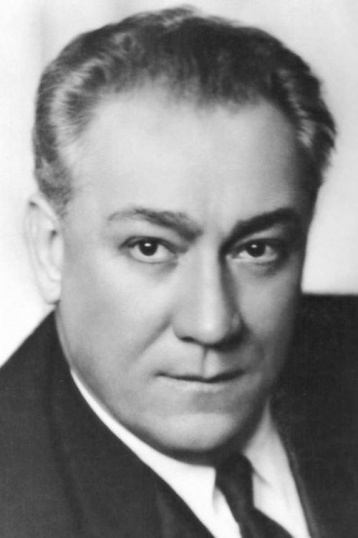 Александр Хвыля смотреть бесплатно в нашем онлайн-кинотеатре Tvigle.ru