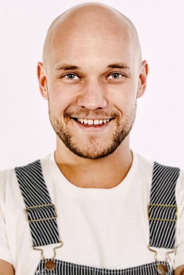 Владимир Селиванов смотреть бесплатно в нашем онлайн-кинотеатре Tvigle.ru