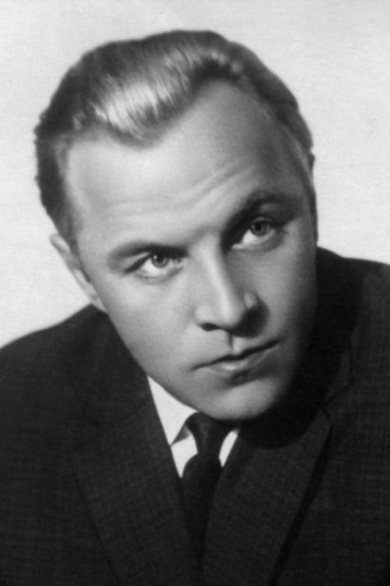 Михаил Ульянов смотреть бесплатно в нашем онлайн-кинотеатре Tvigle.ru