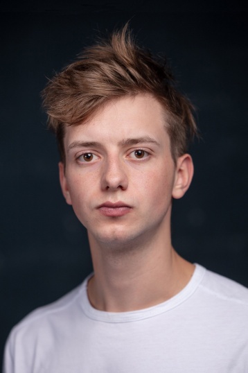 Иван Злобин смотреть бесплатно в нашем онлайн-кинотеатре Tvigle.ru