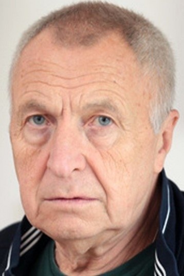 Андрей Смирнов смотреть бесплатно в нашем онлайн-кинотеатре Tvigle.ru