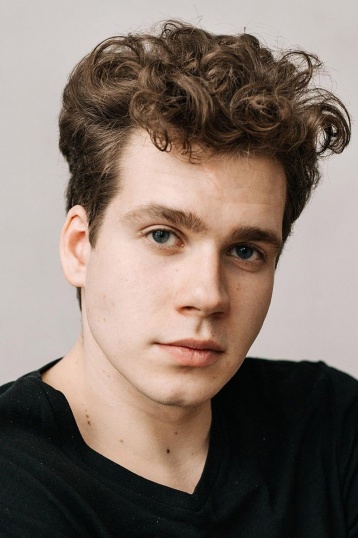 Кузьма Сапрыкин смотреть бесплатно в нашем онлайн-кинотеатре Tvigle.ru