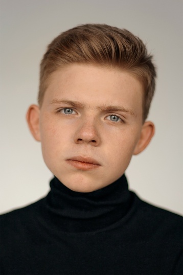 Александр Новиков смотреть бесплатно в нашем онлайн-кинотеатре Tvigle.ru