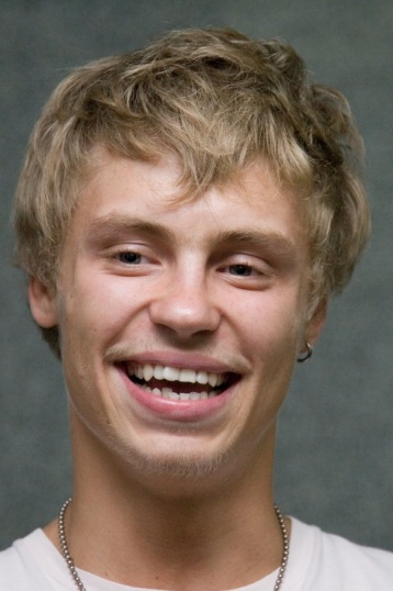 Александр Головин смотреть бесплатно в нашем онлайн-кинотеатре Tvigle.ru