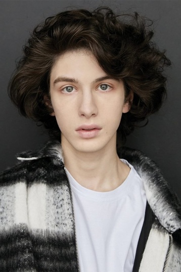 Марк Эйдельштейн смотреть бесплатно в нашем онлайн-кинотеатре Tvigle.ru