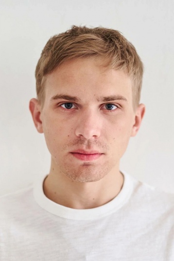 Илья Маланин смотреть бесплатно в нашем онлайн-кинотеатре Tvigle.ru