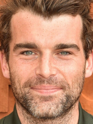 Стэнли Вебер смотреть бесплатно в нашем онлайн-кинотеатре Tvigle.ru