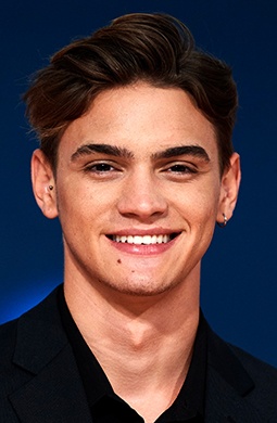 Габриель Гевара смотреть бесплатно в нашем онлайн-кинотеатре Tvigle.ru