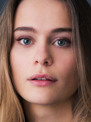 Луиза Биндер смотреть бесплатно в нашем онлайн-кинотеатре Tvigle.ru