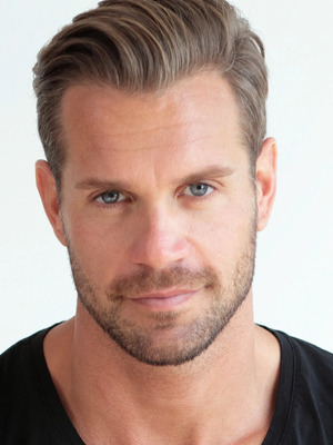 Стивен Хусар смотреть бесплатно в нашем онлайн-кинотеатре Tvigle.ru