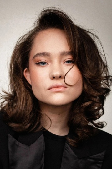 Александра Киселева смотреть бесплатно в нашем онлайн-кинотеатре Tvigle.ru