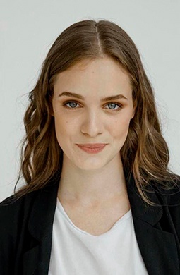 Анна Завтур смотреть бесплатно в нашем онлайн-кинотеатре Tvigle.ru