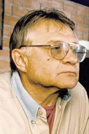 Александр Сурин смотреть бесплатно в нашем онлайн-кинотеатре Tvigle.ru