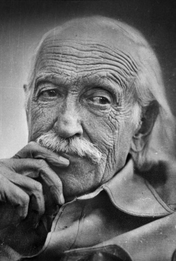 Леонид Оболенский смотреть бесплатно в нашем онлайн-кинотеатре Tvigle.ru