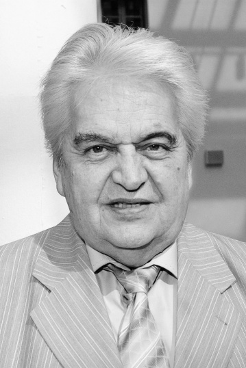 Евгений Крылатов смотреть бесплатно в нашем онлайн-кинотеатре Tvigle.ru