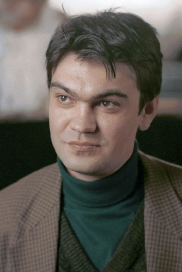 Василий Пичул смотреть бесплатно в нашем онлайн-кинотеатре Tvigle.ru
