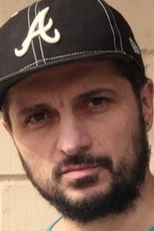 Анар Аббасов смотреть бесплатно в нашем онлайн-кинотеатре Tvigle.ru