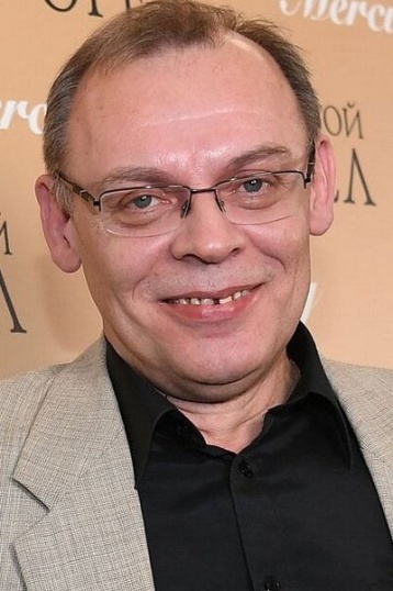 Юрий Потеенко смотреть бесплатно в нашем онлайн-кинотеатре Tvigle.ru