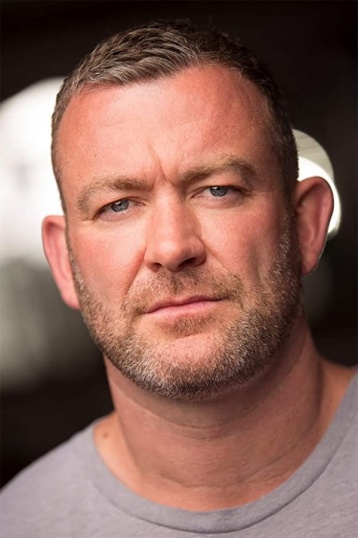 Ли Чарльз смотреть бесплатно в нашем онлайн-кинотеатре Tvigle.ru