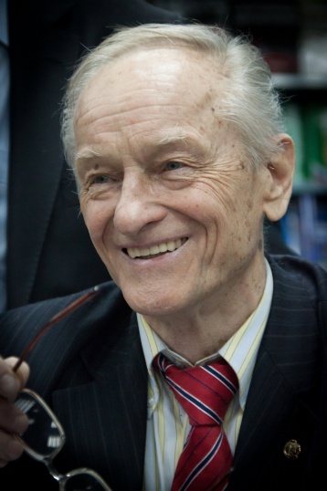 Михаил Ножкин смотреть бесплатно в нашем онлайн-кинотеатре Tvigle.ru