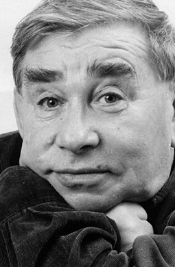 Михаил Светин смотреть бесплатно в нашем онлайн-кинотеатре Tvigle.ru